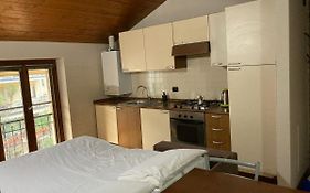 Downtown Room